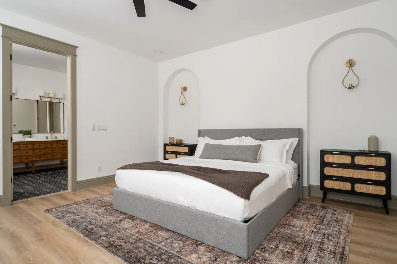 Luxury Wellness Retreat With Sauna And Cold Plunge Tampa 0*,